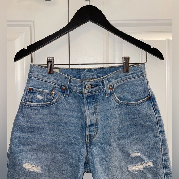 NWOT Levis 501 90s Shorts - Picture 3 of 3